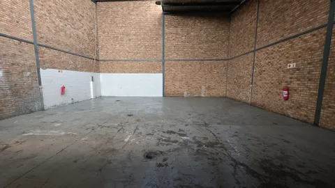 Stear Mini Factories, 18 Sharland Street, Driehoek 240m² Industrial Unti To Let (7)